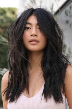 long-thick-layers-on-a-hairstyle-for-medium-hair Cute Curtain Bangs, Hairstyles For Thick Hair, Long Length Hair, Long Dark Hair, Ombré Hair, Hair Color Dark