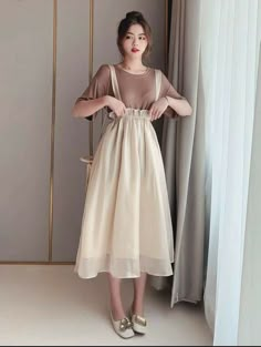 Minimal Stil, Long Frock, Korean Fashion Dress, Korean Girl Fashion, Fashion Attire, Girls Fashion Clothes, 80s Fashion, Teen Fashion Outfits, Looks Vintage