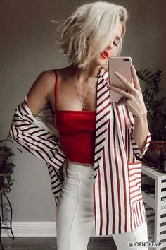 Perfect Spring Outfit, Casual Rompers, Hottest Fashion Trends, Mori Girl, Red Top, College Fashion, White Pants, Womens Casual Outfits, Outfits Casuales