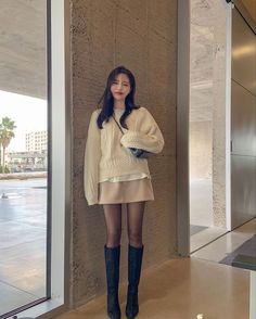 Japan Ootd Spring Outfit, Korea March Outfit, Japan Spring Fashion Women, Spring Outfits In Korea, Osaka Outfit Winter, Japan Fits Spring, Korea April Outfit, Korea Outfit Spring, Japan Ootd Autumn