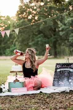 Adult Smash Cake | Birthday 40th Bday Ideas, 30th Birthday Bash, 21st Birthday Photoshoot, Outdoor Birthday, 30th Bday, Kiosk Design, Birthday Photography