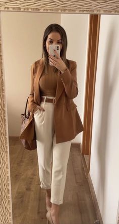 Office Outfits Women Casual, Classy Business Outfits, Business Professional Outfits, Fest Outfits, Business Attire Women, Work Fits, Office Casual Outfit, Stylish Work Attire, Office Outfits Women