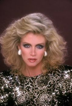 Donna Mills Style Année 80, 1980s Hair, Blonde Actresses, 80s Hair, The Wedding Singer, Glam Hair