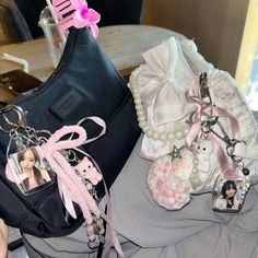 my girlfriend and i are obssesed with cute trinkets   #bags #purse #bag #kpop #bagdecor #bow #cute #trinkets #decor #inspiration #japan #korean Samo Ondoh Bag Outfit, Kpop Bag Deco, Harajuku Style Pink Shoulder Bag As Gift, Cute Bag Charms Aesthetic, Cute Pink Bag With Bow, Y2k Bag Charms, Pink Bags Outfit, Korean Bags