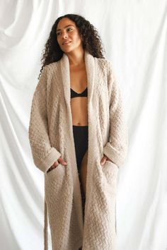 Snug Waffle Robe – Sunday Citizen Winter Robes, Soft Robes, Cozy Fabric, Women's Robe, Fashion Updates, Long Cardigan, Night Dress, Waffles, Blankets