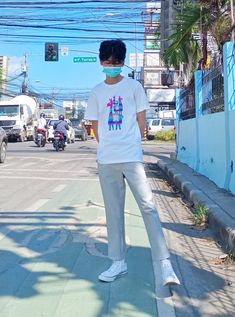 Cute street wear for boys White Converse Outfit Men High Tops, High Cut Converse Outfit Men, White All Star Converse Outfit, White High Tops Outfit, Converse White Outfit, Converse High Outfit, High Cut Converse Outfit, White Converse Outfit High Top