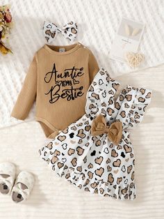 Baby Girl Slogan Graphic Bodysuit & Heart Print Bow Front Overall Dress & Headband Multicolor   Long Sleeve Cotton Heart,Slogan  Medium Stretch  Baby Girls Clothing, size features are:Bust: ,Length: ,Sleeve Length: Embroidered Jumpsuit, Baby Fits, Baby Diaper Bags, Baby Sister, Pink Outfits