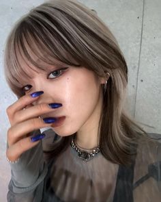 Hair Color Underneath, White Blonde Hair, Easy Hair Cuts, 일본 패션, Hair Upstyles, Brown Hair With Blonde Highlights, Hair Arrange, Pretty Hair Color, Haircuts For Medium Hair