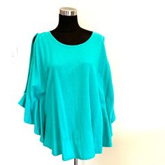 Oh My Gauze! Gorgeous New Fan Shirt Condition New With Tags Size O/X - Plus Size Fits Xl-Xxl Color: Reef / Aqua Green Cut Out At The Shoulders 100% Cotton Gauze Top With A Flattering Neckline And Design Measurements One Size Center Front Length 16" Bust 70" Chic Oversized Light Blue Top, Oversized Light Blue Tops For Day Out, Oversized Light Blue Top For Day Out, Cotton Gauze Top, Gauze Top, Gray Tunic, Pocket Tunic, Pink Tunic, Shirt Tunic Top