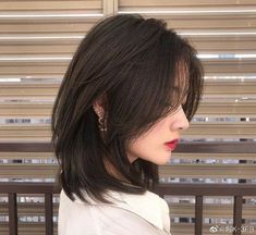 Short Hair Tomboy, Korean Short Hair, Hair Style Korea, Asian Short Hair, Hair Inspiration Short, Wolf Cut, Shot Hair Styles, Haircuts Straight Hair