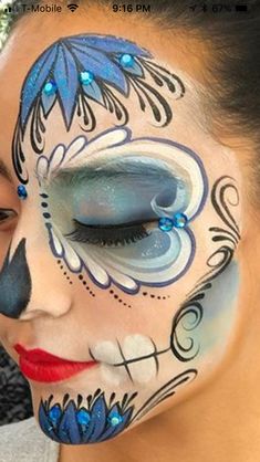 Sugar Skull Face Paint, Halloween Makeup For Kids, Sugar Skull Painting, Festival Face Paint, Halloween Makeup Sugar Skull, Face Painting Tips, Skull Face Paint, Sugar Skull Face, Creepy Halloween Makeup