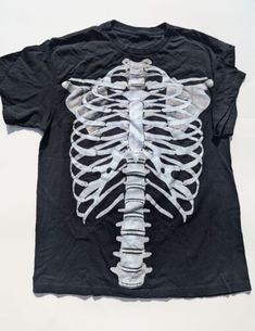 Vintage Skeleton, T Shirt Picture, Skeleton Shirt, Gifts Ideas, Skeleton, Bones, Art Projects, Graphic T Shirt, Best Gifts