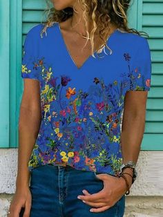 Summer Tee Shirts, Mon Dressing, Summer Items, T Shirt Flowers, Pretty Blouses, Mode Casual, Plus Size Clothes, Oversized Pullover, Swimsuit Fashion