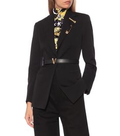 Versace - Virtus leather belt | Mytheresa Versace Belt Outfit, Belt Outfit, Versace Runway, Career Outfits, Versace Gold, Versace Shop, Donatella Versace, Versace Belt, Patent Leather Pumps