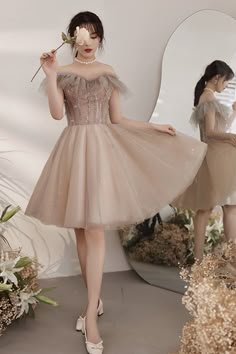 Korean Short Dresses Party, A Line Birthday Dress, Pretty Short Prom Dresses, Pretty Short Dresses Formal, Prom Outfits Short, Short Party Dress For Teens, Prom Dresses For Short Women, Best Prom Dresses Short, Elegant Formal Dresses Short