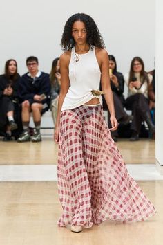 S S Daley, Skirt Shorts Outfit, Fashion 2025, Best Of Fashion Week, Sport Chic, Vogue Runway, Short Outfits, Runway Fashion