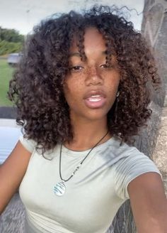 Natural Curly Hair Cuts, Curly Hair Care Routine, Layered Curly Hair, Short Curly Hairstyles, Mixed Curly Hair, Curly Hair Photos, Cute Curly Hairstyles, Short Curly Haircuts