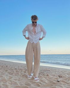 Beach Casual Outfit, White Beach Outfit, Summer Outfits Men Beach, Vacation Outfits Men, Beach Outfit Men, Men's Summer Outfit, Aesthetic Outfits Men