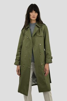 The M67 green coat trench is the perfect combination of style and functionality. Handcrafted with premium materials, it is designed to accompany the adventurers in their journeys. Its Kahki green color will agree with all outfits.
100% water repellent cotton
100% Cupro lining Khaki Green Coat, Khaki Long Sleeve Gabardine Outerwear, Long Sleeve Khaki Raincoat, Khaki Long-sleeve Raincoat For Outdoor, Green Utility Parka With Double-lined Hood, Green Trench Coat, Trench Coat Men, Green Coat, Trench Coats Women