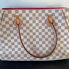 Damier Azur Handbag Limited Edition Designer, Barely Used, No Longer Sold. Spacious Compartments , Side Snaps, Hardware At Bottom. Matching Wallet Sold Separately. Handbag Boutique, Louis Vuitton Artsy Mm, Louis Vuitton Artsy, Bags Louis Vuitton, Fringe Bags, Louis Vuitton Bags, Chain Shoulder Bag, Vuitton Handbags, Vintage Boho