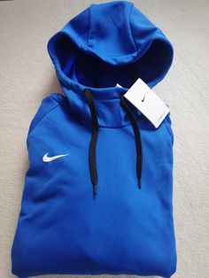 Nike Therma-FIT Size Medium Mens Pullover Fitness Hoodie Blue CN9473-493 Mens Pullover, Workout Hoodie, Pullover Men, Active Wear, Shoe Accessories, Mens Accessories, Sweatshirts Hoodie, Size Medium, Mens Outfits