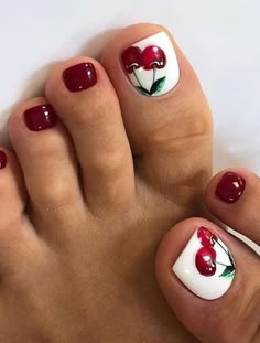 Red Toenail Designs, Toenail Designs Summer, Pretty Pedicures, Red Toenails, Pedicure Nail Designs, Toenail Designs, Gel Toe Nails, Toe Nail Color, Pretty Toe Nails