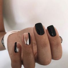 Black Elegant Nails Short, Dark Nails With Accent Nail, Black Nail Designs Fall, Fall Gel Nails Black, Dark Boho Nails, Dark Gel Nails Ideas, Simple Gel Manicure Designs, Black Bridesmaid Nails, Short Sqovalnails