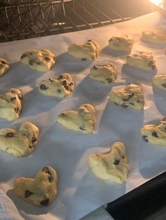 the cookies are ready to be baked in the oven for us to use as desserts