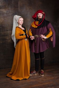 1470s Fashion, 15th Century Fashion, 15th Century Clothing, Medieval Costumes, Medieval Garb, Medieval Europe