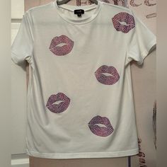 Ontwelfth White Shirt With Rhinestone Lips Rhinestone Graphic Tee With Crew Neck, Trendy White Tops With Rhinestones, Casual Crew Neck Top With Rhinestones, Casual Rhinestone Crew Neck Top, White Rhinestone Crew Neck Top, Cotton Short Sleeve Top With Rhinestones, Rhinestone Cotton Tops With Short Sleeves, Cotton Rhinestone Short Sleeve Top, Cotton Tops With Rhinestones And Short Sleeves