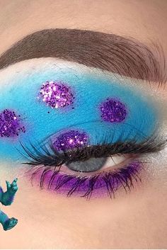 Sulley Makeup Monsters Inc, Sully Makeup Ideas, Sully Eye Makeup, Disney Eyeshadow Looks, Stitch Face Makeup, Disney Themed Makeup, Disney Halloween Makeup Looks, Disney Inspired Makeup Looks, Disney Makeup Halloween