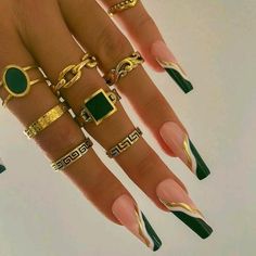 Green Nails Outfit, March Acrylic Nails Designs, Emareld Green Nails, Emerald Green Nails Acrylic Coffin, Green And Gold Nails Acrylic, Green Acrylic Nails Designs, 2000s Acrylic Nails, Elegant Green Nails, Aesthetic Green Nails