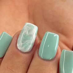 Mint Green Marble Nails, White Nails And Blue, Marble Gel Nail Designs, Marble Tip Nails, Nokti Za Ljeto, Marble Nails Summer, Seaglass Nails, Simple Marble Nails, Menta Nails