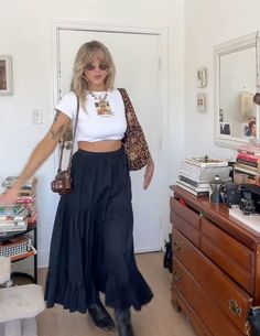 Edgy Outfits Women 20s, Comfy Festival Outfit Casual, Funky Date Night Outfit, Music Festival Outfits Curvy, Maggie Rogers Concert Outfit Ideas, Santa Barbara Aesthetic Outfits, Tulum Ruins Outfit, Soul Concert Outfit Ideas, Boho Bar Outfit