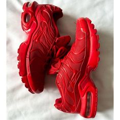 Triple Red Nike OG Air Max Plus TN | 2019 Drop Airmax Nike, Air Max Plus Tn, Red Nike, Grade School, Plus Fashion, Red