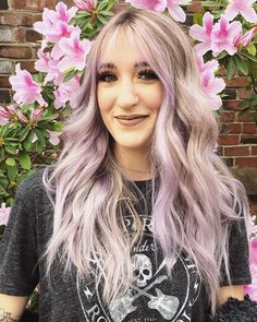 Lavender Hair Money Piece, Lavender Money Piece Hair Blonde, Purple Hair For Blondes, Lavender Highlights Blonde, Lavender Hair Blonde, Blonde With Lavender Highlights, Blonde Hair With Lavender Highlights, Lilac Highlights Blonde, Blonde And Lavender Hair