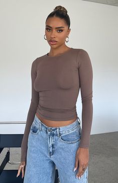 The Only For Tonight Long Sleeve Top Mocha. Head online and shop this season's latest styles at White Fox. Express delivery and AfterPay available. Basic Top Outfit, Long Sleeve Top Outfit, Long Sleeve Shirt Outfits, Long Sleeve Outfits, White Fox Boutique, High Quality Clothing, Brown Top, White Fox, Mode Inspo