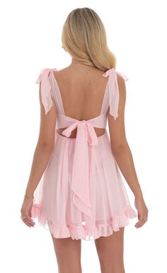 Pink Hoco Dress, Sorority Dresses, Pink Babydoll Dress, Cotillion Dresses, Chinese Fancy Dress, Square Neckline Dress, Cute Formal Dresses, Lucy In The Sky, Preppy Dresses