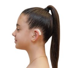 Exclusively designed for Little Auricles this pearl and starfish charm can style any hearing aid! Includes 2x gold starfish charms. Adaptive Equipment Occupational Therapy, Hearing Aids Accessories, Mermaid Pearl, Adaptive Equipment, Hearing Loss, Hearing Aids, Aesthetic Girl, Starfish, Jewelry Earrings Dangle