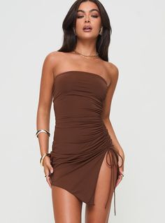 Caprani Mini Dress Chocolate Vegas Dresses, Fleece Dress, Outerwear Outfit, Strapless Mini Dress, Curve Dresses, Casual Tank Tops, White Midi Dress, Floral Dress Black, Asymmetrical Hem