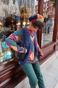 Colourful outfit inspo dopamine vintage autumn autumncore casual London coffee shop street style cosy cardigan 📸 ig by @novasistas Quirky Christmas Outfit, Very Colorful Outfits, Fun Cardigan Outfit, Creative Winter Outfits, Casual Maximalist Outfits, Colorful School Outfits, Maximalist Winter Outfits, Funky Fall Outfits, Quirky Fashion Vintage