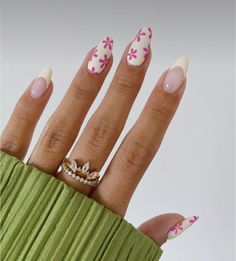 Pink Nails Blue Flowers, Pink And White Flower Nails, Milky White Nails With Flowers, Artsy Nails, Nail Vibes, Pink Chrome Nails, Happy Nails, Cute Nail Art Designs