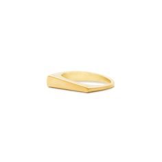 Now is the time to live on the edge. Introducing the edge tapered stacking ring, where style and versatility meet in perfect harmony! With multiple gemstones to choose from, add an edgy touch to any fit! Available in 14k yellow, rose, or white gold Available in .50ctw pink sapphire, or .50ctw blue sapphire, or .43ctw diamonds, or .42ctw emeralds, or high polish gold Measures 19mm x 4mm By Campbell + Charlotte Modern Promise Ring With Round Band, Timeless Rings With Tension Setting For Everyday, Timeless Everyday Ring With Tension Setting, Modern Stackable Diamond Promise Ring, Minimalist Stackable Rings With Tension Setting, Modern Rings With Vs Clarity In Round Band, Modern Diamond Ring With Tension Setting, Modern Rings With Vs Clarity And Round Band, Modern Ring With Vs Clarity Round Band