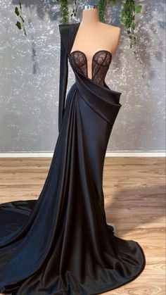 Extravagant Black Dresses, Black Dress Extravagant, Black Extravagant Dress, Lilah Amiri Dress, Gala Dresses Elegant Black, Matric Dance Dresses Ideas Unique, Drapping Dress Fashion, Evening Dresses Elegant Glamour, Villian Dress