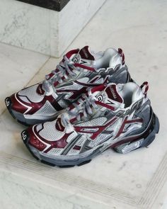 Balenciaga Runner, Balenciaga Runners, Shoes Ideas, Dad Shoes, Sneakers Men Fashion, Pretty Shoes, Dream Shoes