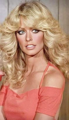 70s Farah Fawcett Hair, Fara Faucet Hair, Farah Faucet Hair Hairstyles, Farah Faucet Hair, Fara Fawcett Hair, Farah Fawcett 70s, Farah Fawcett Hairstyle, Farrah Fawcett 70s, Farrah Fawcett Hair