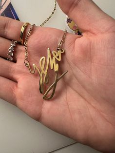 Stray kids Felix autograph necklace PLEASE READ BEFORE BUYING!! Material - high quality stainless steel It's danity and can be worn daily All necklaces are custom made by hand shipping with tracking is always recommended!! packages outside of Europe can experience some delay! I will send the order as soon as possible! :) Please allow some delay due to busyness at the postage office if you want faster shipping or guarantee on fast delivery please chose the shipping upgrade thankyou for understand White Personalized Kpop Style Jewelry, Kpop Style Personalized Multicolor Jewelry, Personalized Adjustable Kpop Style Jewelry, Personalized Black Kpop Jewelry, Personalized Multicolor Kpop Style Jewelry, Lee Felix Jewelry, Fancy Jewelry, Gold Pendant Necklace, Autograph