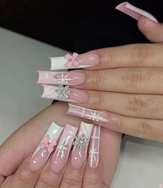 Xl Winter Nails, French Tip Nail Designs Winter, Cute Long Christmas Nails, Pink Winter Nail Ideas, Girly French Tip Nails, New Years Themed Nails, Snow Design Nails, November Nails Long, Acrylic Nail Inspo Square