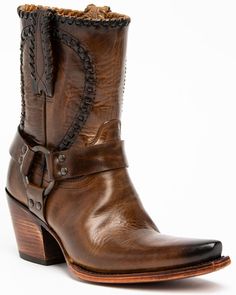 Shyanne Boots, Women's Cowboy Boots, Chukka Shoes, Best Jeans For Women, Boot Barn, Roper Boots, Ariat Boots, Dan Post, Engineer Boots