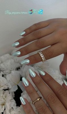 Solid Nail Inspo Acrylic, Cute Solid Nails, Solid Colour Nail Ideas, Mint Chrome Nails, Nails Almond Chrome, Crome Nails Almond, Solid Colour Nails, Nail Inspo Unique, Solid Nails